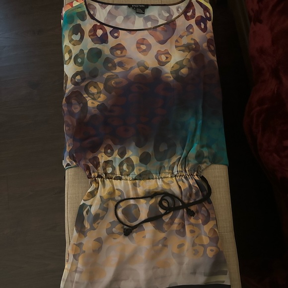 Top - Picture 1 of 4